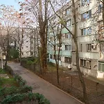 Urban Minimal - Near Metro - Free Parking 아파트 부쿠레슈티