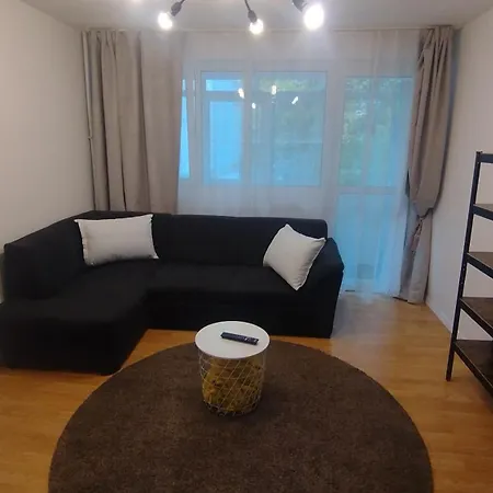 Urban Minimal - Near Metro - Free Parking