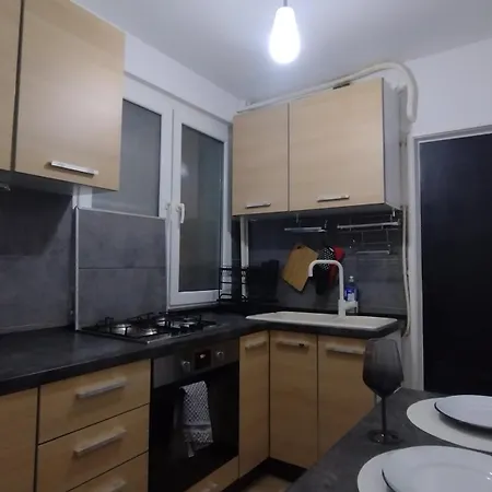 Urban Minimal - Near Metro - Free Parking