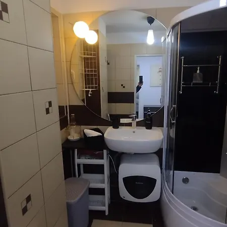 Urban Minimal - Near Metro - Free Parking *