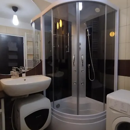 Urban Minimal - Near Metro - Free Parking